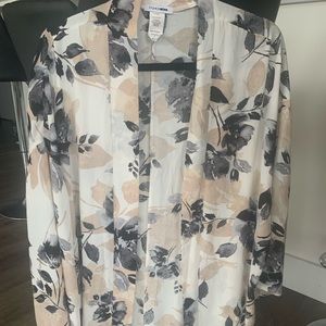 Fashion nova floral kimono